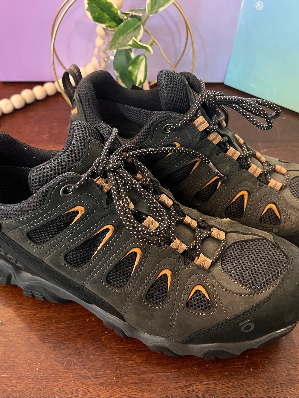 Oboz Sawtooth Hiking Shoes — Men’s Size 11